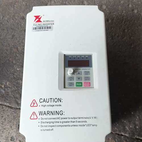 议价富凌4kw变频器DZB300B004.0L4A原装拆机，成色