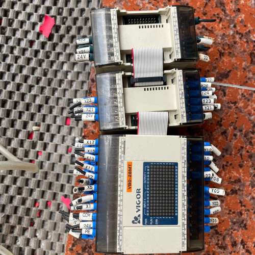 议价丰炜PLC VB0-28MT-A  拆机好，带扩展一起18