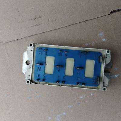 议价模块BSM15GD100D成色如图，功能完好好用的上