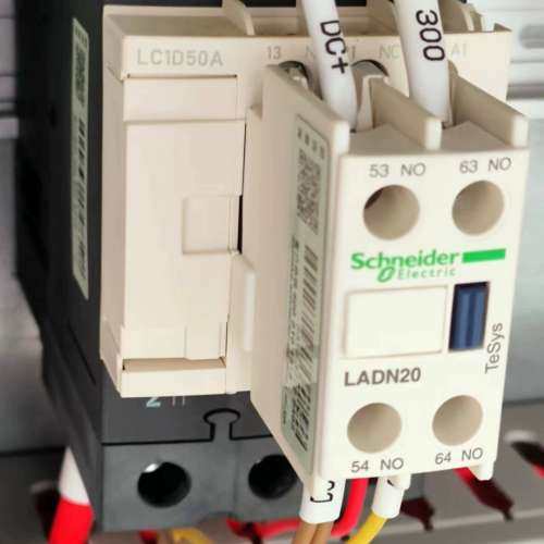 议价交流接触器 LC1D50A  图片实拍