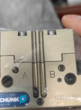 议价371094全新雄克气爪PGN64-1-IS,037109