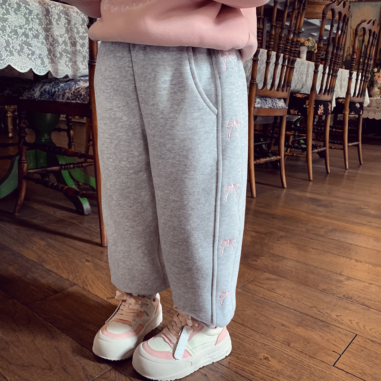 女童百搭加绒运动休闲裤