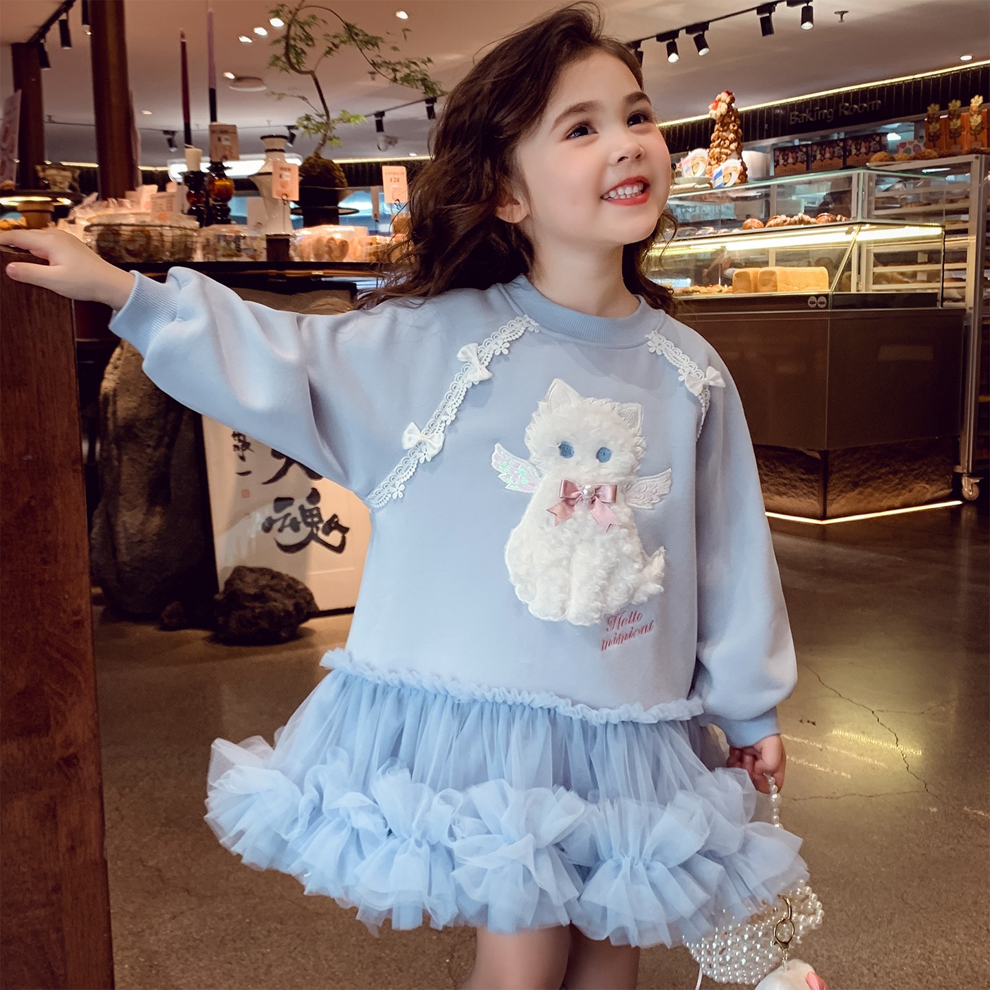 女童卡通插肩袖加绒卫衣裙