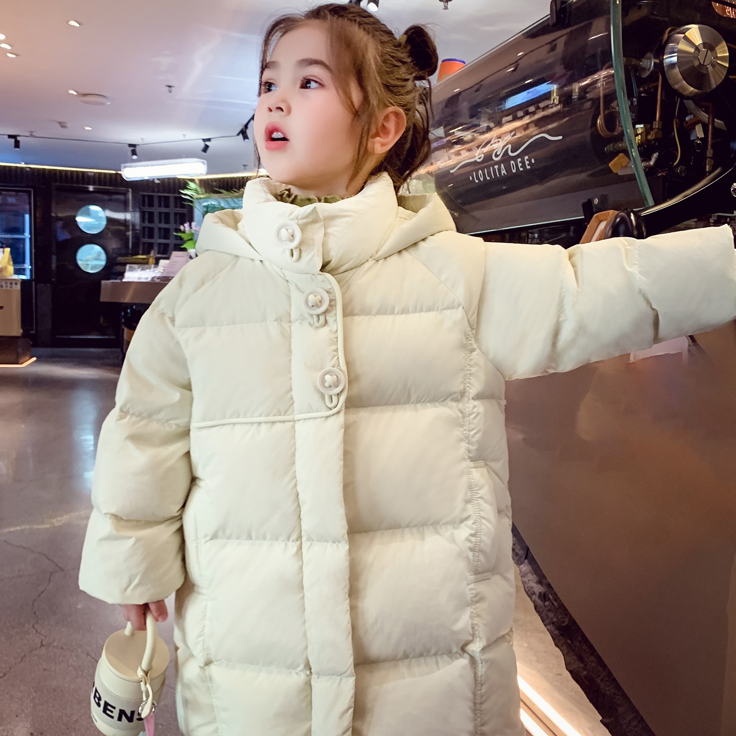 女童纯色长款连帽羽绒服外套