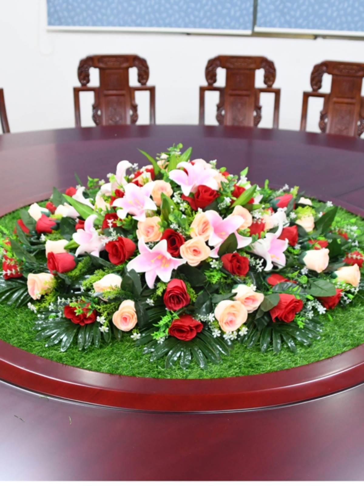酒店圆形餐桌花电动转盘装饰花大圆桌草坪垫假花摆件餐厅摆放花艺