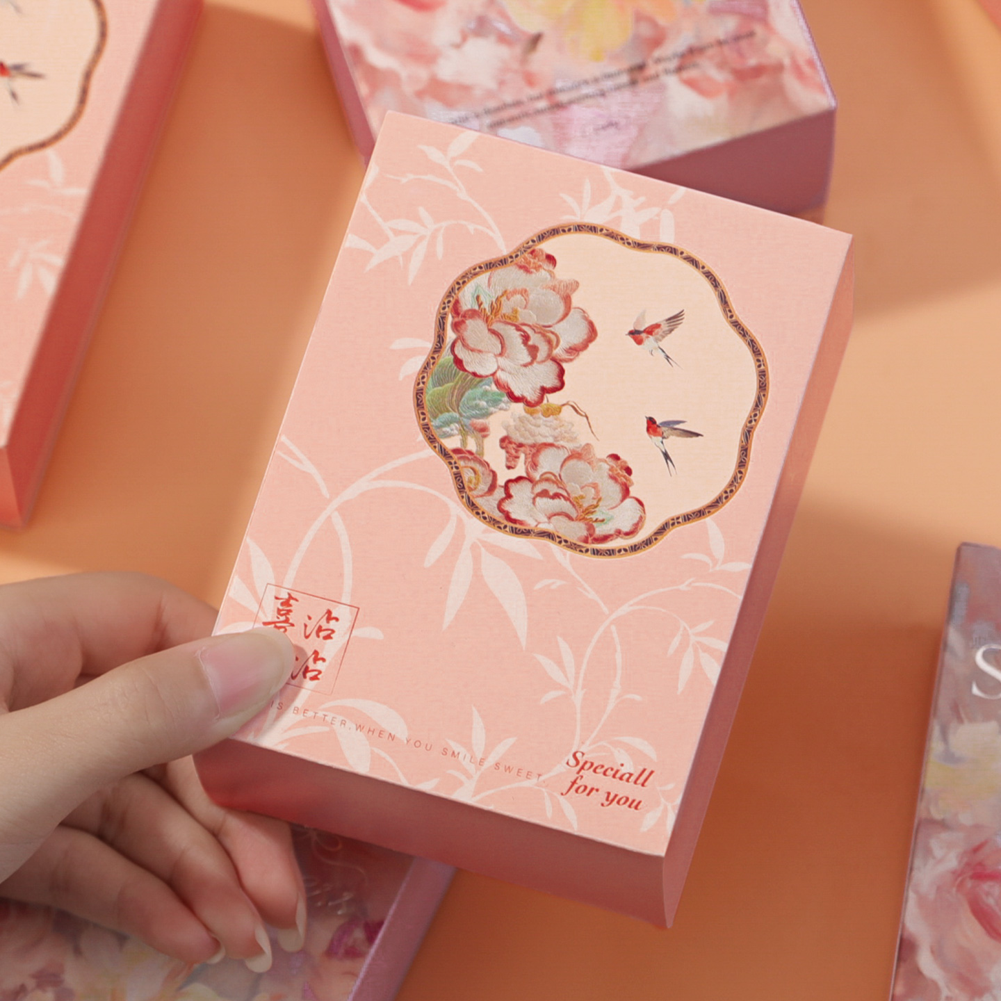 结婚喜糖盒子婚礼伴手礼盒糖果袋