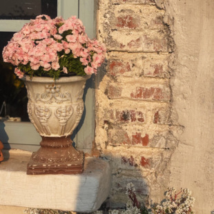 小花农-清仓福利白色冰裂浮雕奖杯