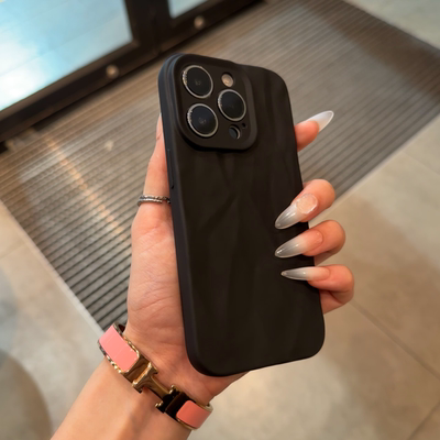 黑色硅胶褶皱纹适用苹果16promax手机壳新款iphone15pro max高级感14pro全包防摔13男生女款12简约11软15pm套