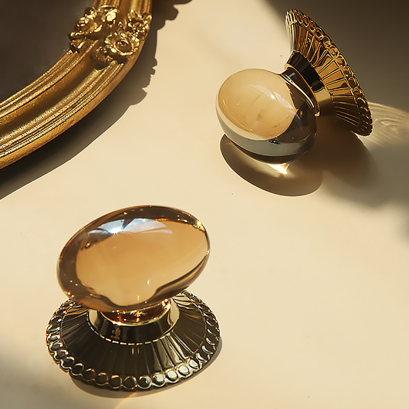 法式轻奢水晶透明鸽子蛋拉手现代柜门抽屉橱柜单孔衣柜门把手