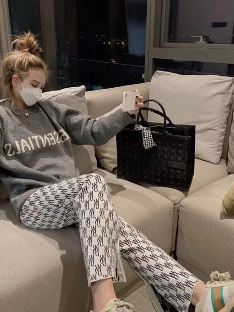 CHIC AUTUMN TWO-PIECE SET 2022 AUTUMN AND WINTER EXPLOSIVE AGE-REDUCING FASHION SWEATER HIGH-WAISTED DRAPED CASUAL PANTS SET
