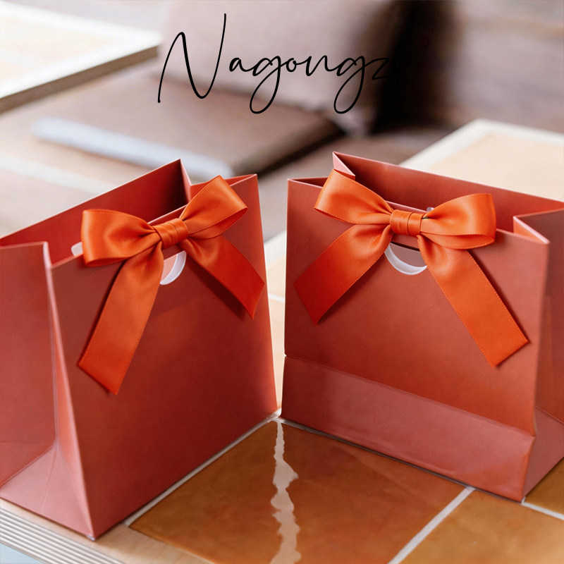 高端婚礼喜糖纸袋现货彩色蝴蝶结礼品袋白卡纸首饰袋喜糖袋logo