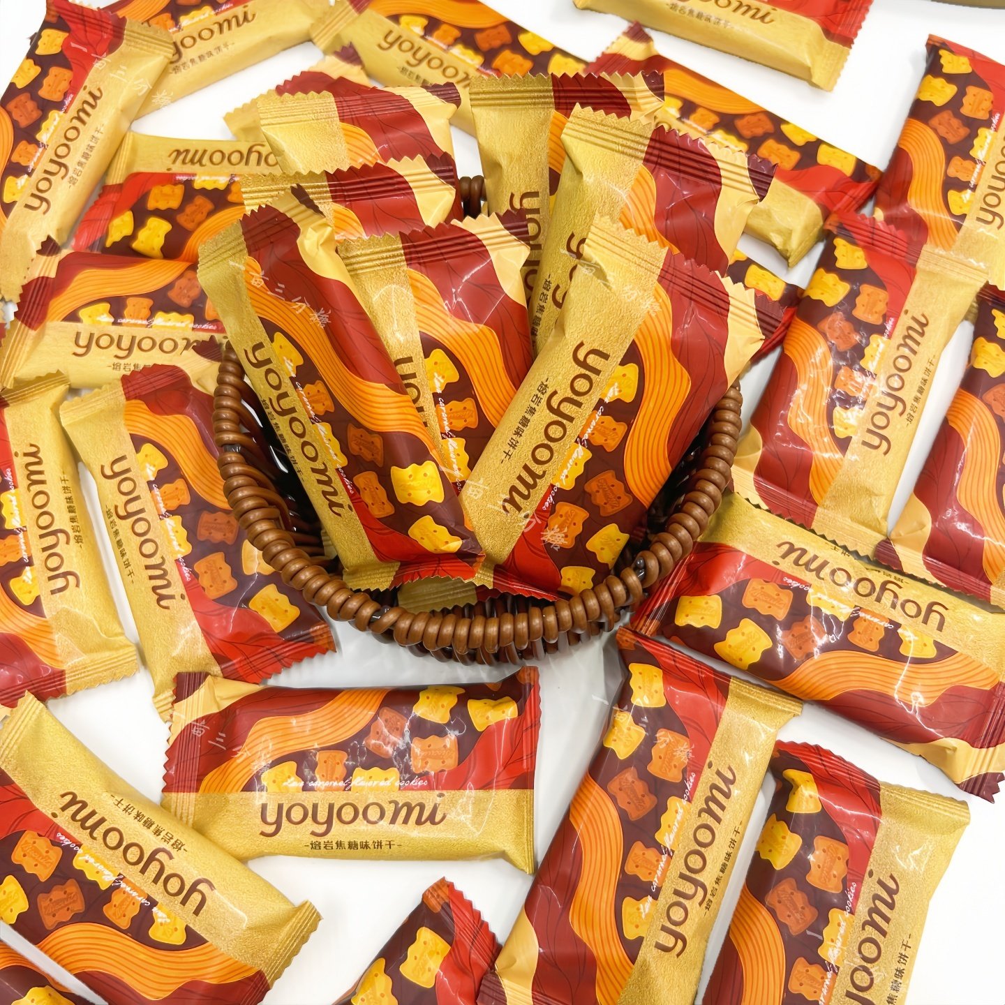 yoyoomi有有米熔岩焦糖味饼干新款结婚喜糖高颜值散装糖果小零食