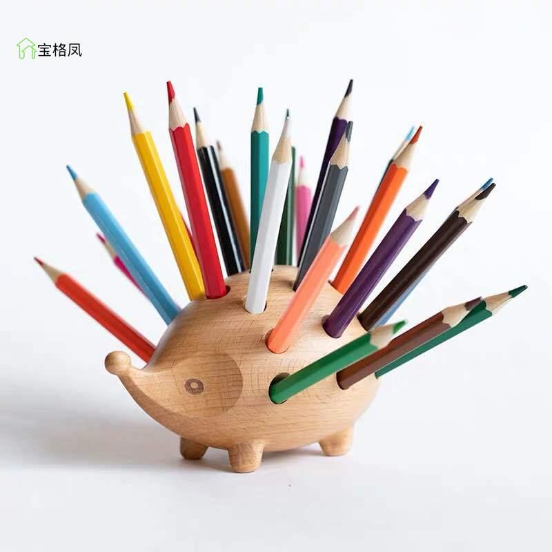 实木刺猬笔插办公桌用品儿童可爱斜插式木质动物笔筒创意时尚
