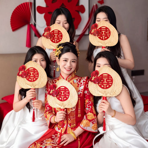 新娘晨袍喜扇结婚礼订婚拍照道具