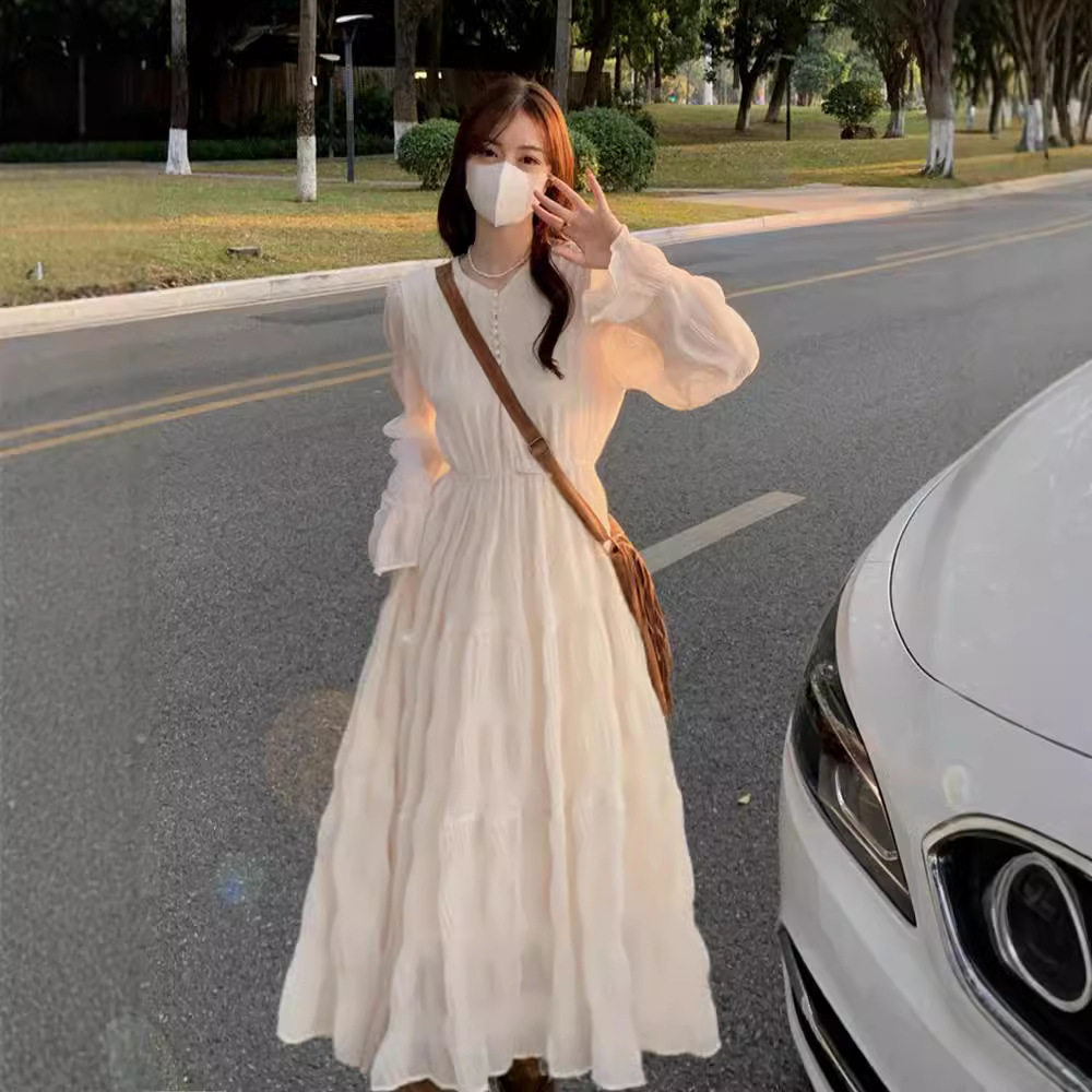 长袖杏色连衣裙子女早秋冬年新款法式温柔风气质圆领仙女长裙,女装/女士精品,连衣裙,淘宝优惠券,粉丝福利购,淘宝优惠卷