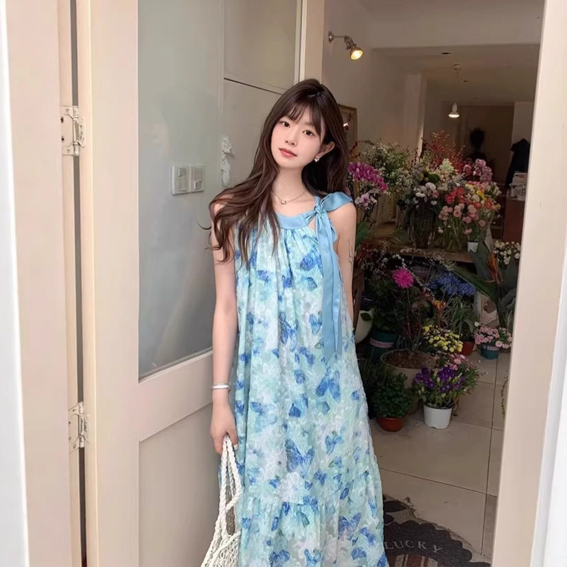 法式温柔风蓝色蝴蝶挂脖连衣裙女2026春夏三亚海边度假公主长裙潮