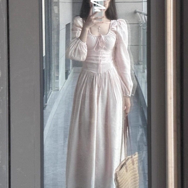 早秋法式粉色长袖连衣裙子女装入早秋季新款收腰显瘦气质长裙