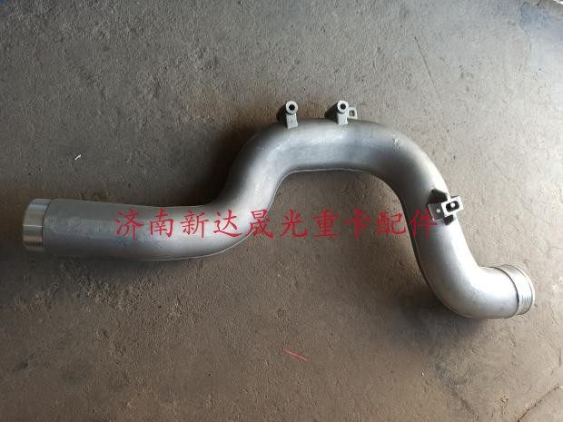 原厂配件豪沃T5G中冷器进气管重