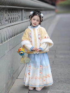 黄色龙年刺绣女童汉服加绒新年服明代马面裙女儿秋冬套装国风民族