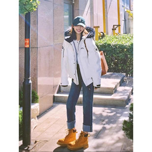 临典白色羽绒棉服女冬季加厚新款小众高级感情侣装工装短款派克服