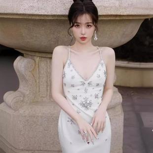 虞书欣性感深吊带连衣裙女名媛高级感镶钻露背宴会惊艳礼服长裙