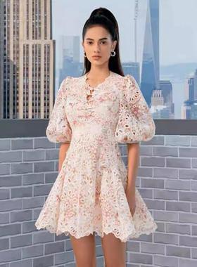 现货越南设计师2025碎花刺绣泡泡袖连衣裙后背镂空小众礼服22164