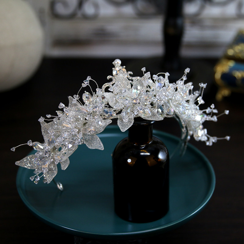 2023新款韩式主婚纱结婚头饰皇冠手工超仙新娘王冠头冠礼服配饰女