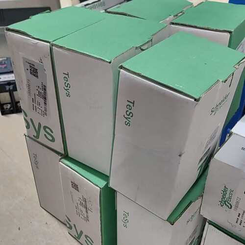 可维修LP1D8000接触器，直流线圈DC24V，4极接触器议价