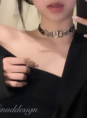 2024年新款欧美高级感项链女ins脖颈链轻奢小众设计感choker项圈