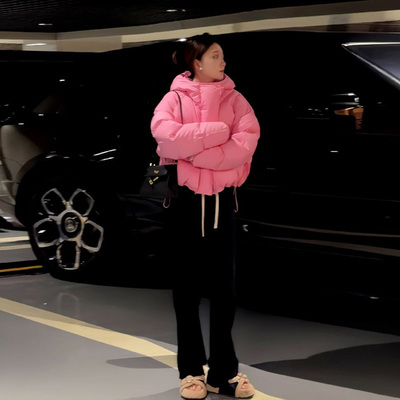 高级感时尚粉色连帽棉服女2025冬季新款宽松百搭短款面包服外套潮