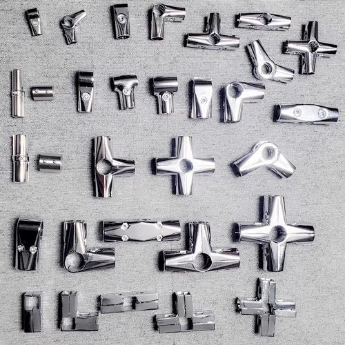 32mm钢管连接件镀锌圆管水管接头三通四通配件护栏扶手紧固件货架