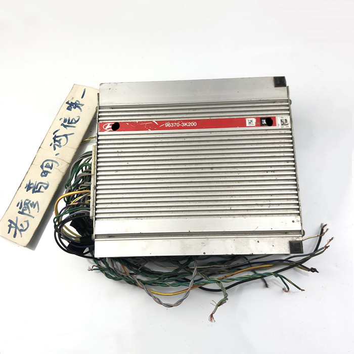 适用进口现代二手哈曼功放车载