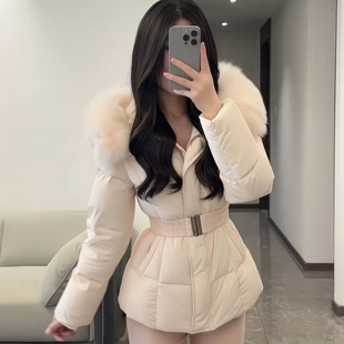 奶茶色大毛领连帽羽绒服女2026冬季新款90白鸭绒收腰显瘦保暖外套