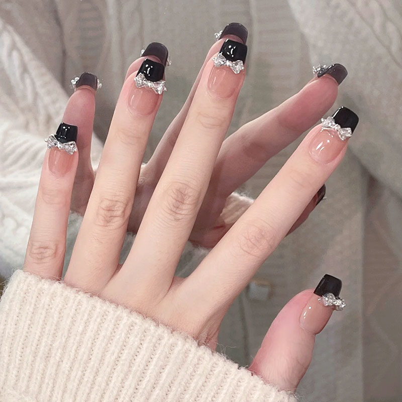 甜酷黑色仙气显白温柔奶白法式蝴蝶结手工光疗可拆卸成品穿戴美甲