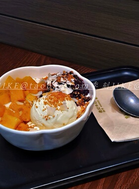 日式简约风白色花瓣陶瓷碗家用高颜值精致米饭碗甜品酸奶碗花边碗