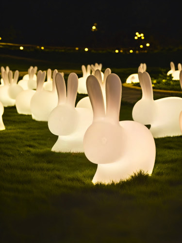 户外防水草坪灯别墅庭院花园灯发光兔子装饰灯室外公园广场氛围灯