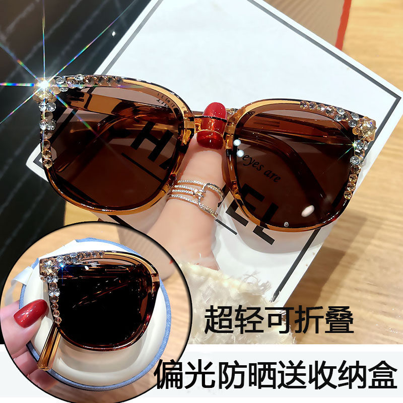 2025新款折叠墨镜女高级感偏光防紫外线轻便潮男开车防晒太阳眼镜