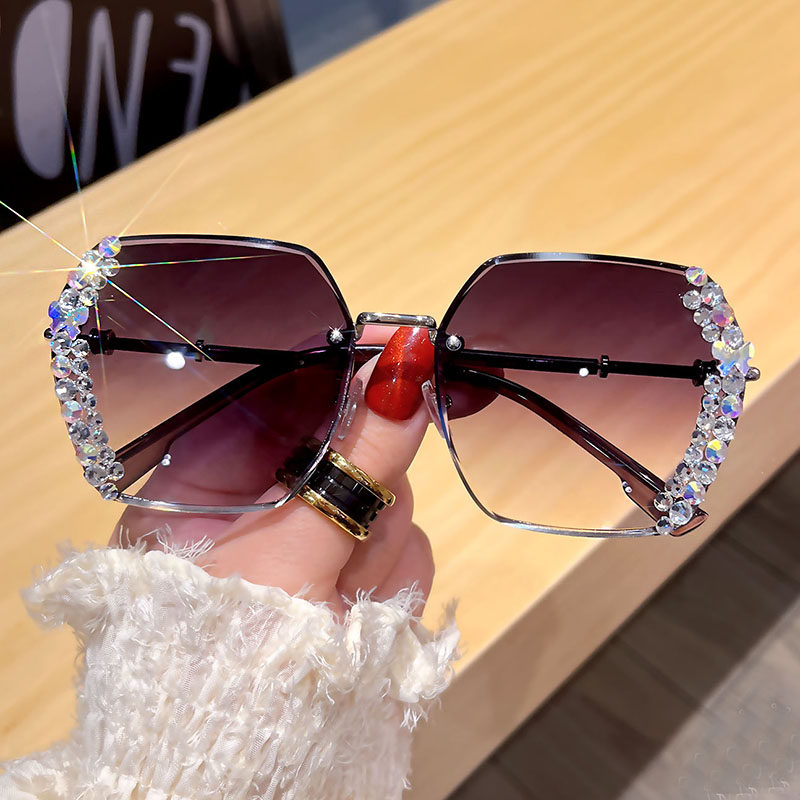2026新款时尚太阳眼镜女款防紫外线无框水钻防晒遮阳墨镜大脸显瘦