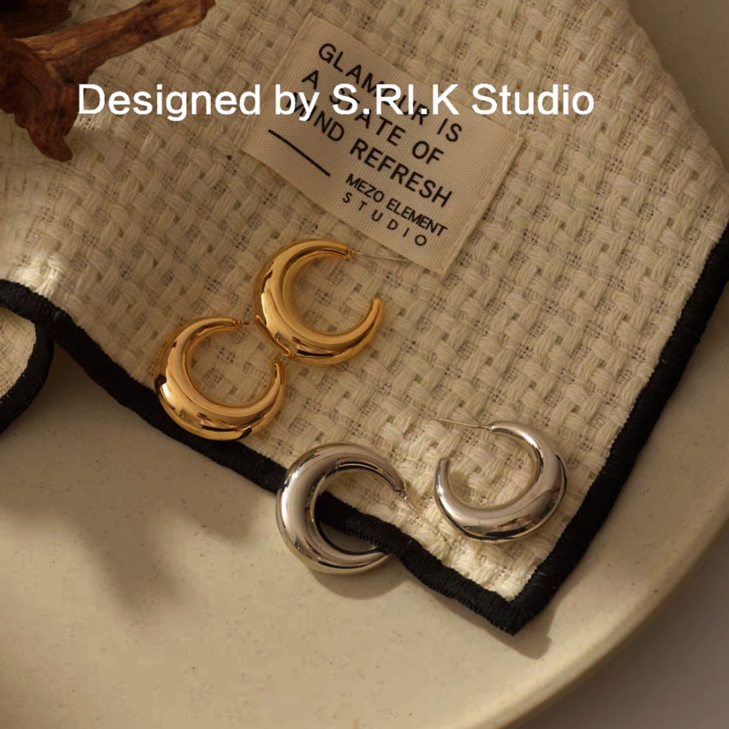 十里间干练简约银色圈圈耳环