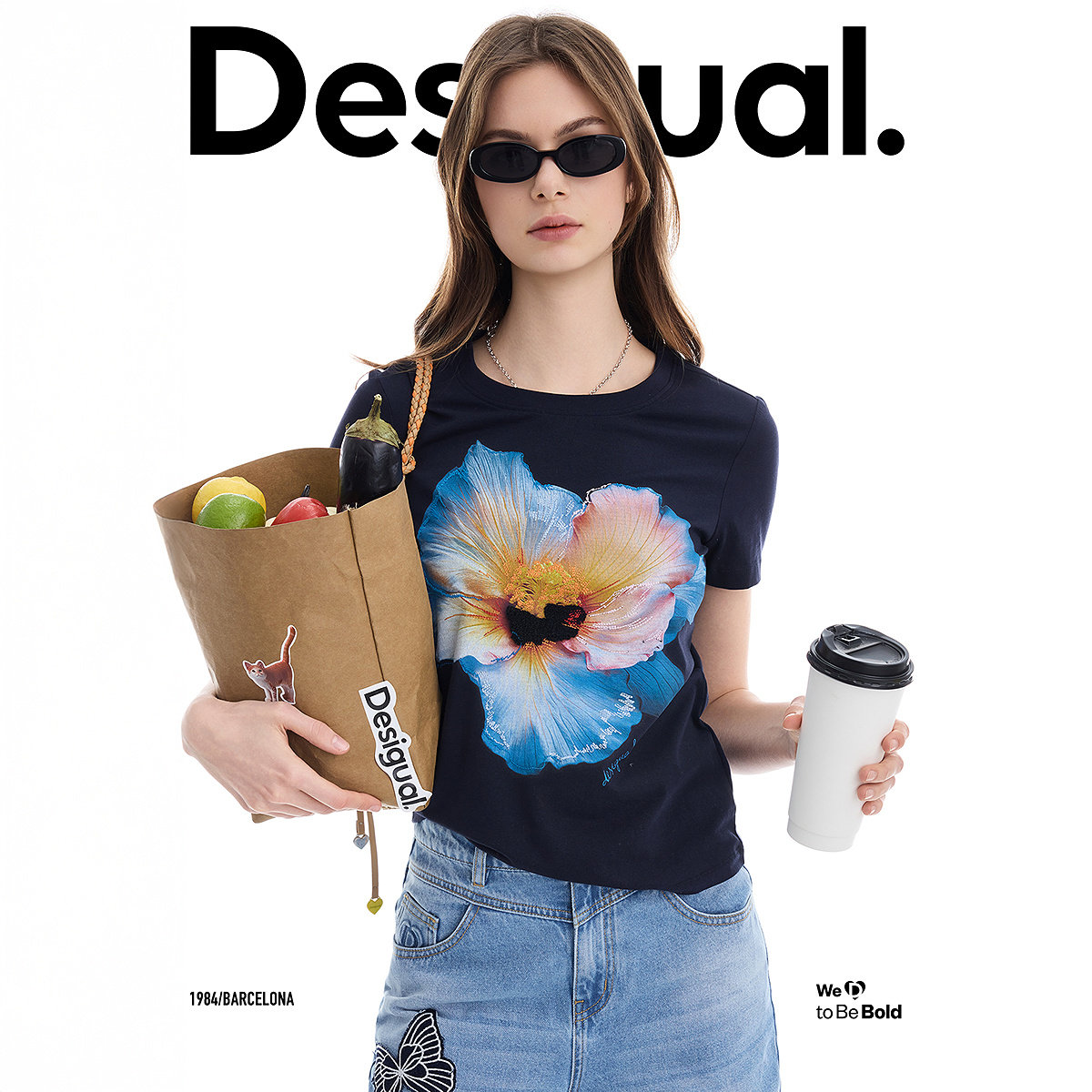 Desigual26春夏花卉刺绣装饰女式T恤