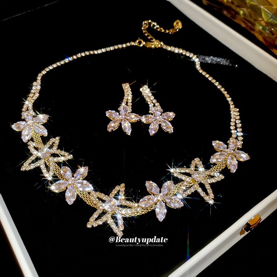 锆石镶钻花朵项链耳环套装2025新款时尚百搭锁骨链轻奢高级感饰品