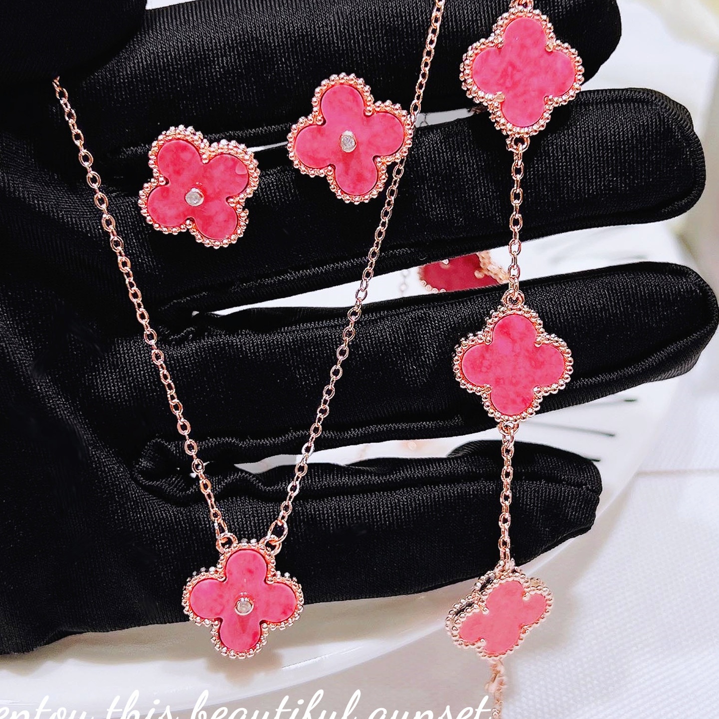 网红lulu四叶草项链女轻奢小众设计高级蔷薇辉石手链耳钉粉钻套装