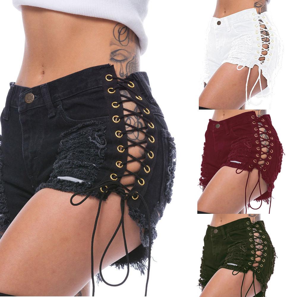 Perforated side chicken eye hot pants denim shorts for women