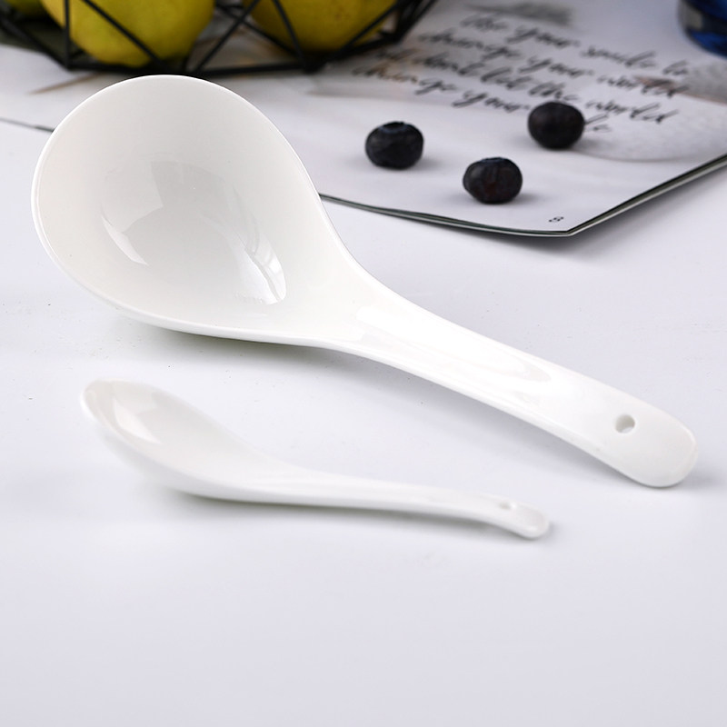 家用陶瓷勺子简约纯白陶瓷勺子