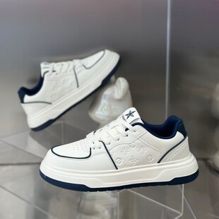 积梵嘉2026新款时尚休闲皮面板鞋男轻质透气系带流行潮鞋防滑耐磨