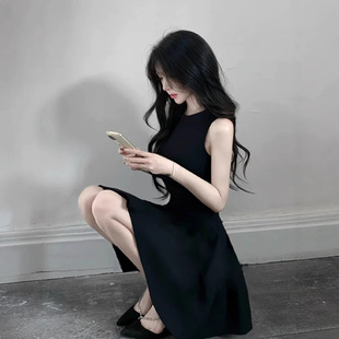 黑色千金无袖背心裙连衣裙赫本风小黑裙夏季小香风小个子收腰短裙