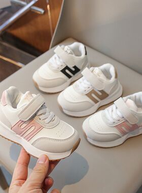 小童儿童运动鞋2026春季新款小蛮腰儿童阿甘鞋男女童宝宝跑步鞋子