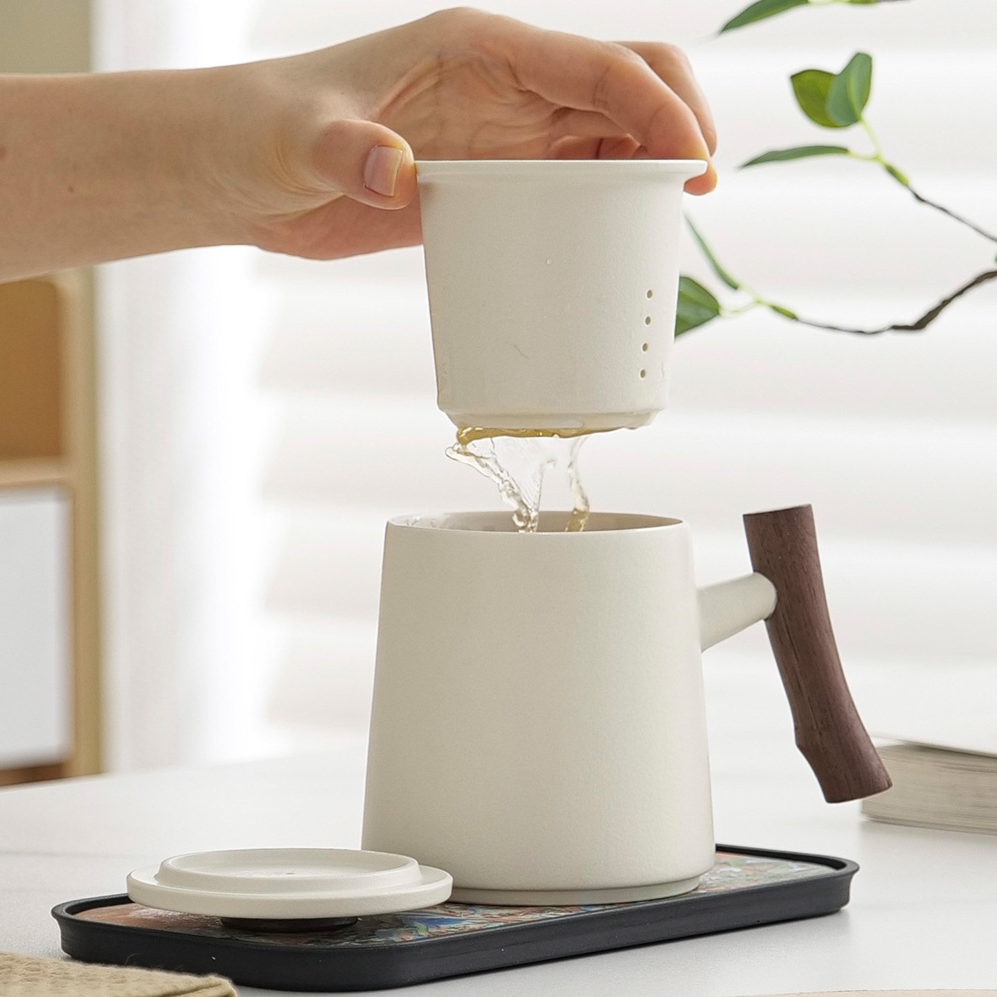 茶水分离带盖过滤办公泡茶杯定制图片
