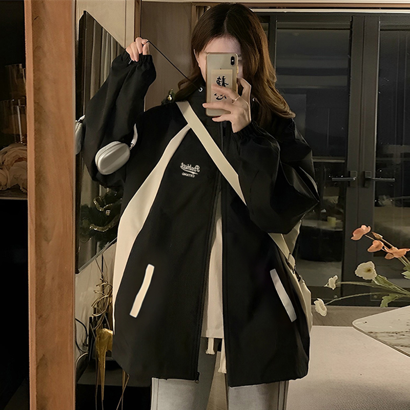 冲锋衣黑色外套春秋休闲学生宽松