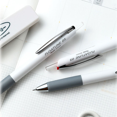 日本Pentel派通BZN205按动中油笔浮游笔轻羽系列0.5黑红蓝圆珠笔